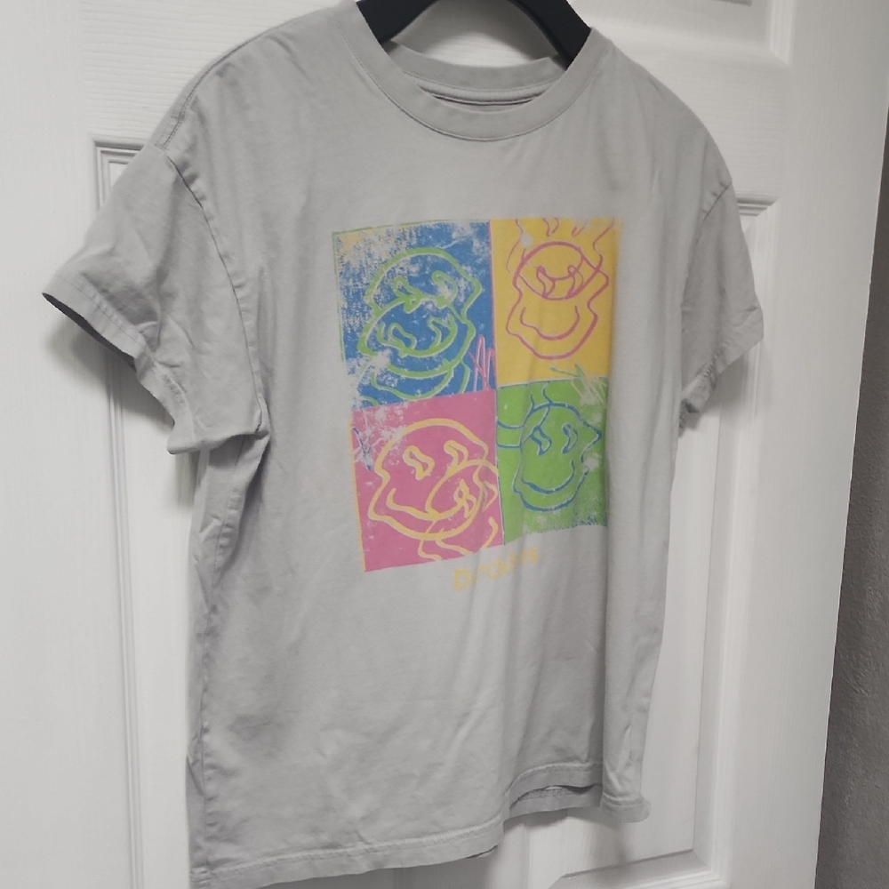 Dutch Bros Gray T-Shirt with Smiley Face Graphic Medium